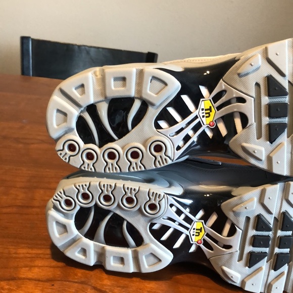 Nike air max plus used 852630-021 - Picture 6 of 8